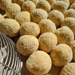 „Bee bites“ energetinis užkandis (migdolinis)